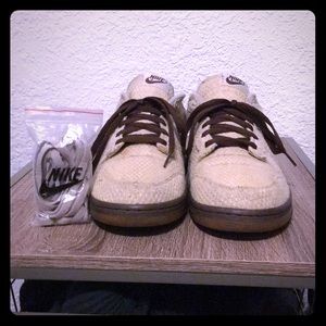 Men’s Sneakers/Nikes Dunks low Hemp (2005)